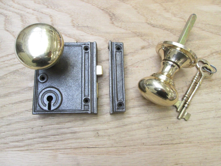 Vertical Rim Lock Antique Iron & Victorian Round Brass Set.