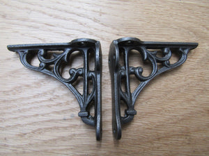 Pair Of 2.75inch Victorian Scroll Shelf Brackets Antique Iron.
