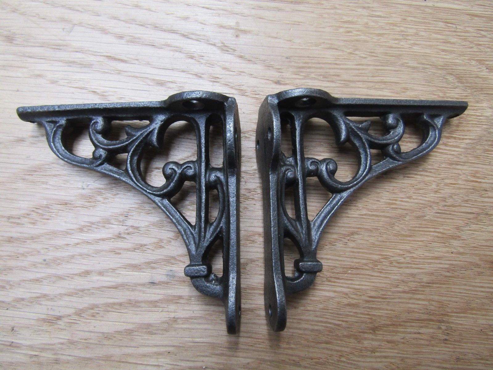 Pair Of 2.75inch Victorian Scroll Shelf Brackets Antique Iron.