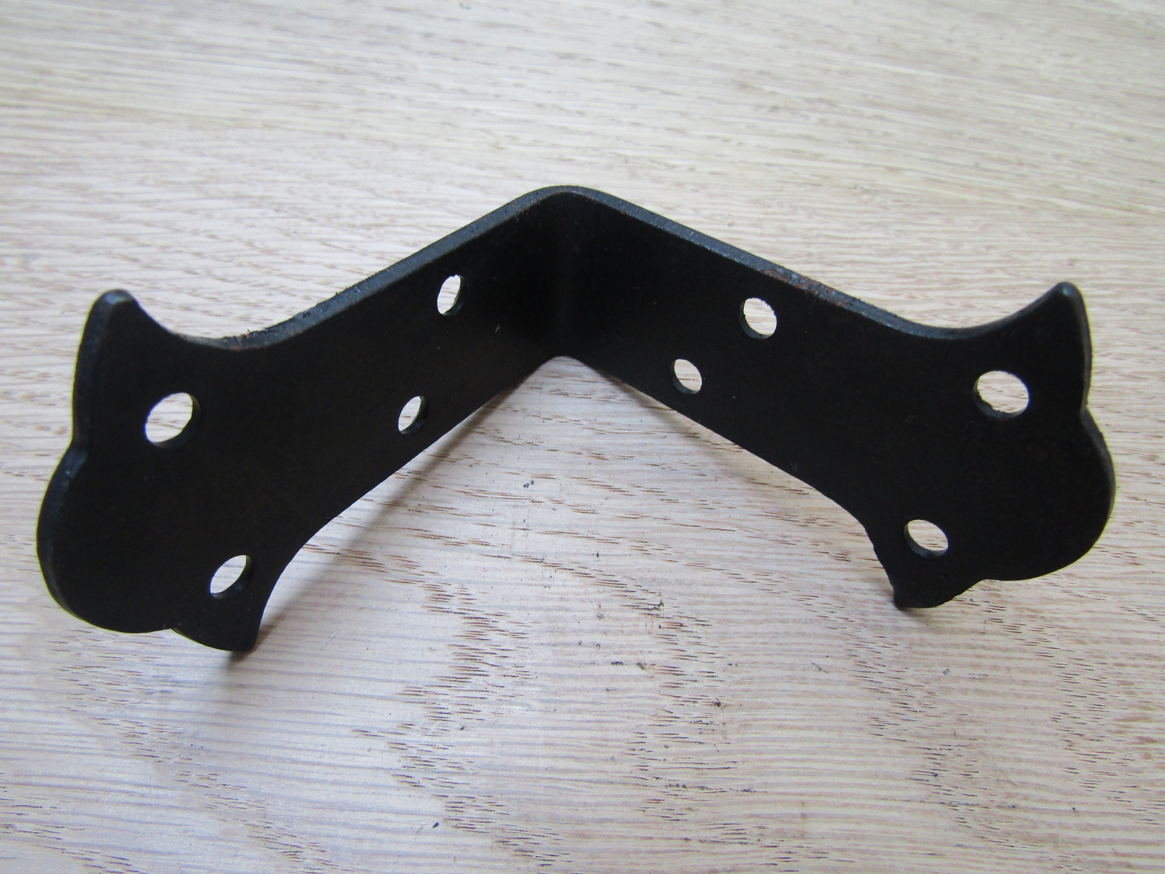 Pack Of 2 Butterfly Corner Brace Black.