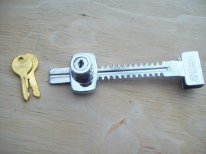 Vivarium Cabinet Sliding Lock.