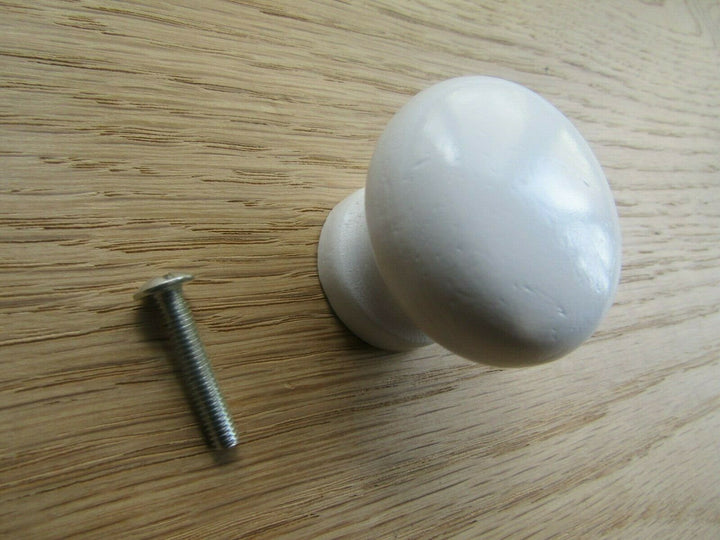 White Wooden Cupboard Pine Knob 40mm.