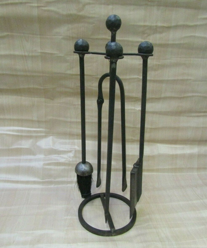 Windsor Fireside Companion Set.